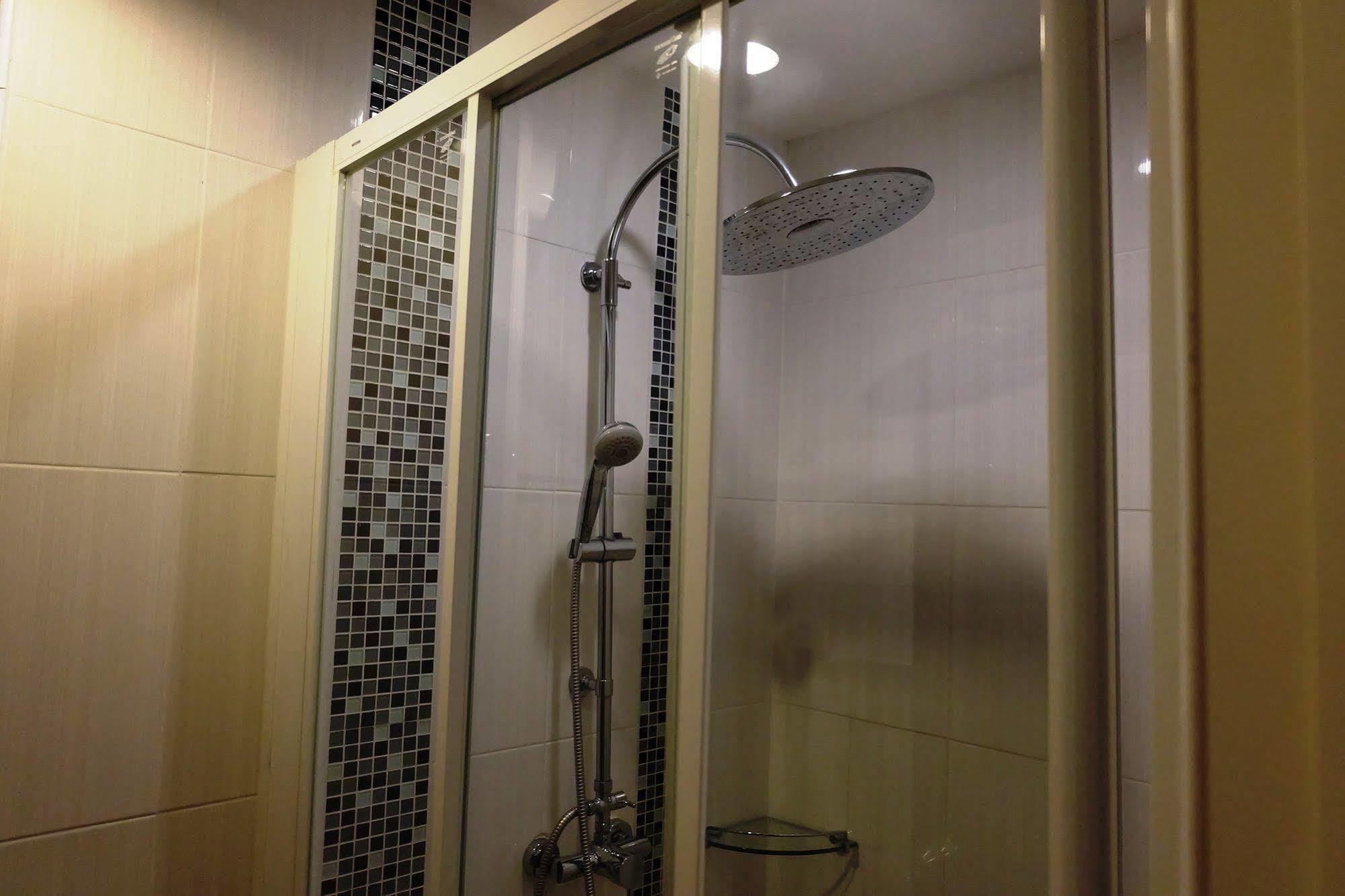 Cozy@9Hotel&Kitchen Бангкок Экстерьер фото